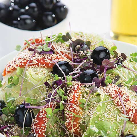 AMARANTH SALAD WITH OLIVES FROM SPAIN