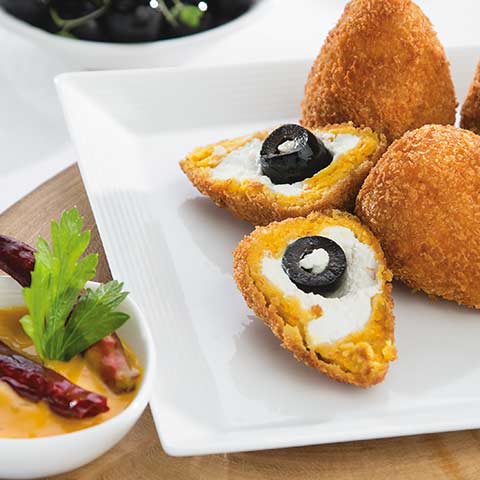 LABNEH LENTIL KIBBEH STUFFED WITH OLIVES FROM SPAIN