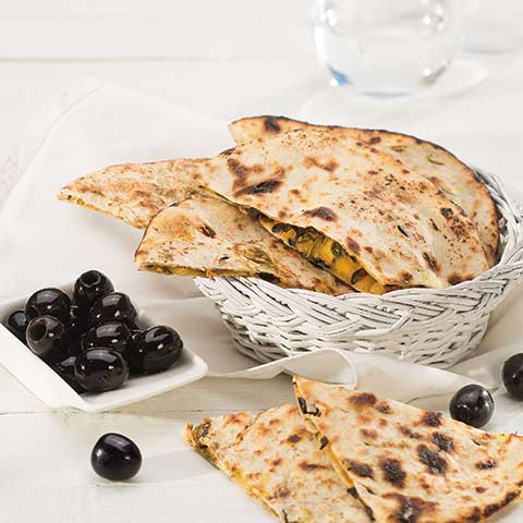 SPANISH OLIVES AND MEDITERRANEAN HERBS NAAN