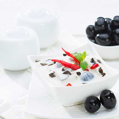 MINT RAITA WITH OLIVES FROM SPAIN